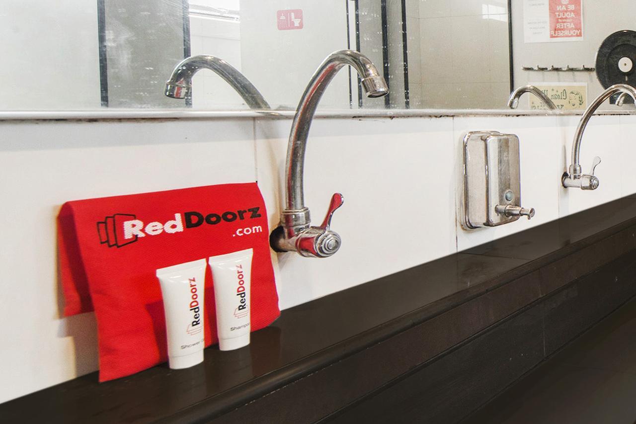 Reddoorz Hostel @ Jalan Besar Singapur Dış mekan fotoğraf