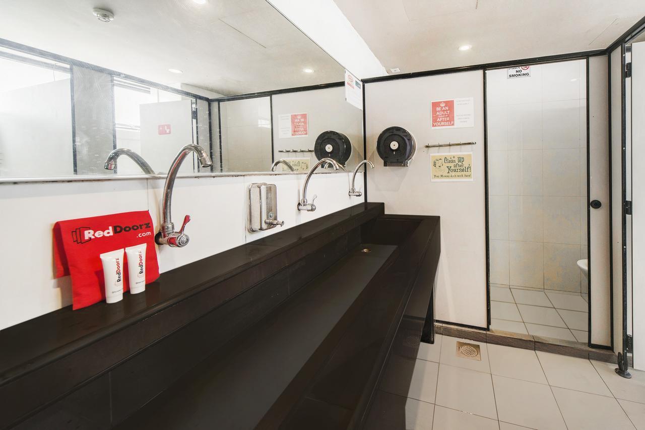 Reddoorz Hostel @ Jalan Besar Singapur Dış mekan fotoğraf