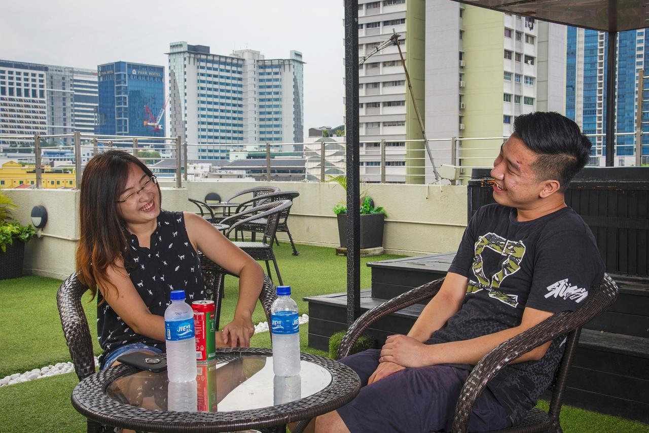 Reddoorz Hostel @ Jalan Besar Singapur Dış mekan fotoğraf