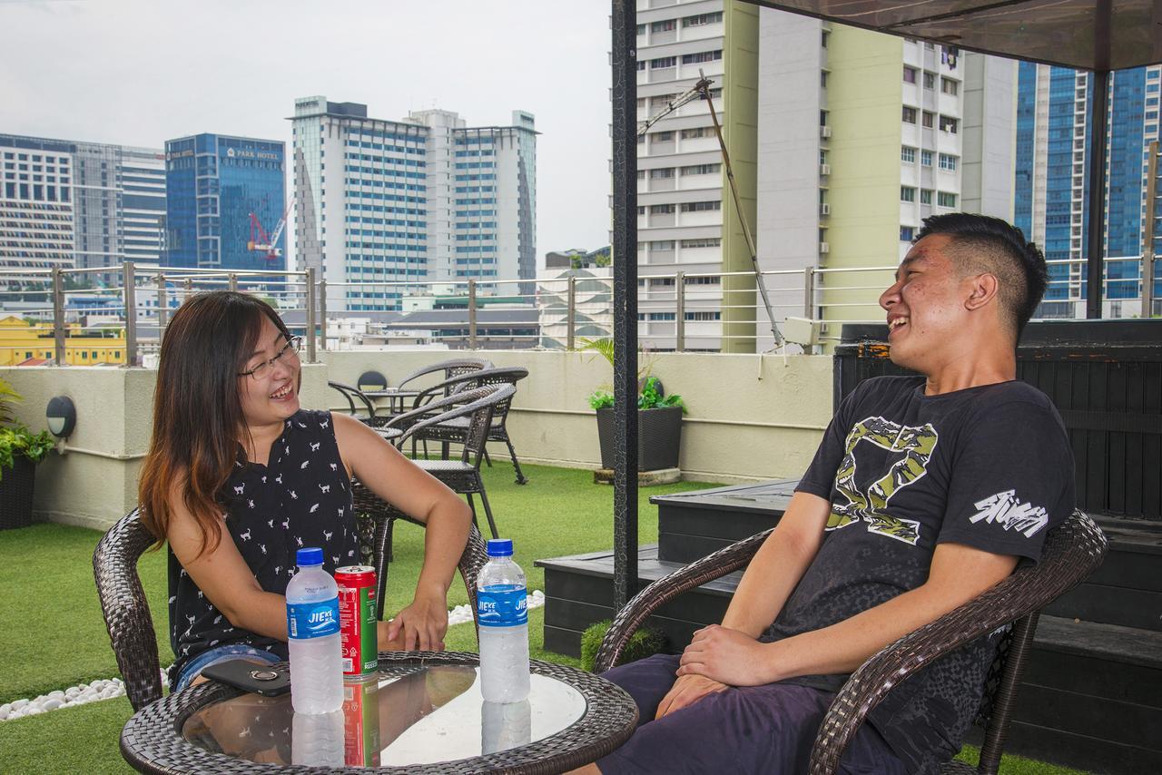 Reddoorz Hostel @ Jalan Besar Singapur Dış mekan fotoğraf